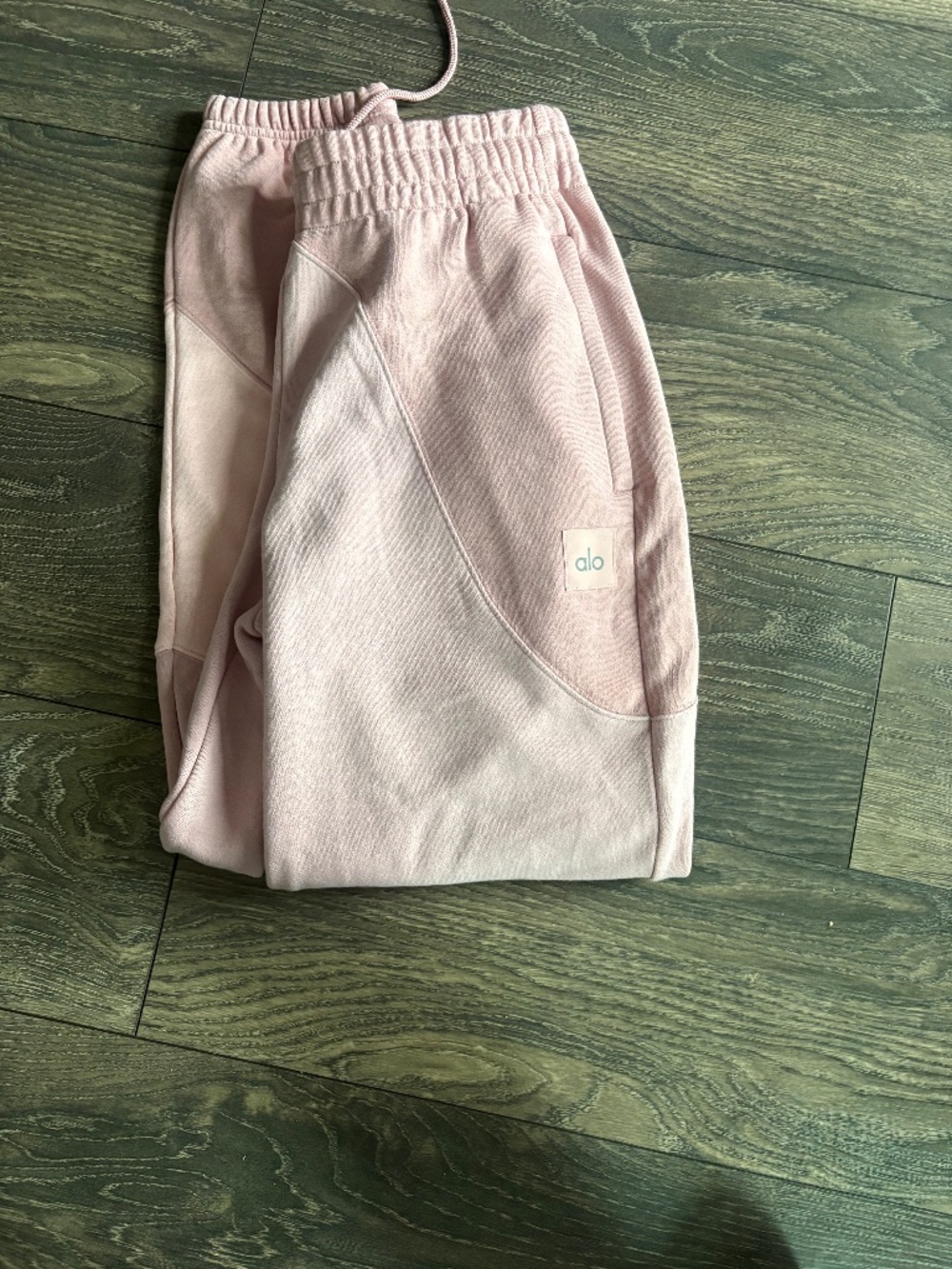 Alo women’s sweatpants